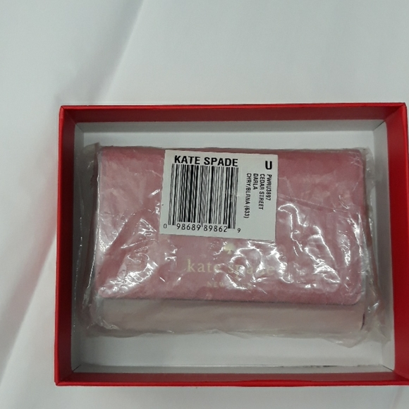 *SOLD* Kate Spade Wallet Darla Cedar Street - Picture 8 of 9
